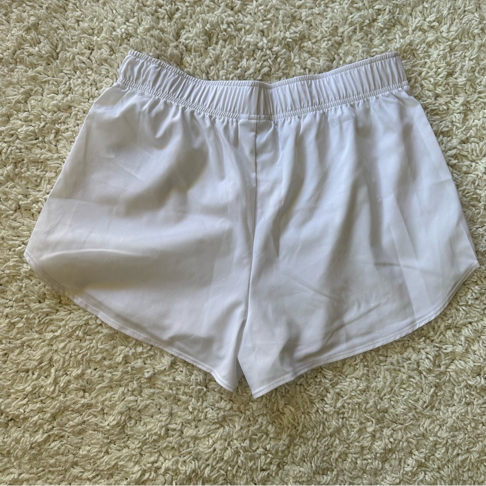 ESSENTIAL LOOSE TRAINING SHORTS - Picture 5 of 9